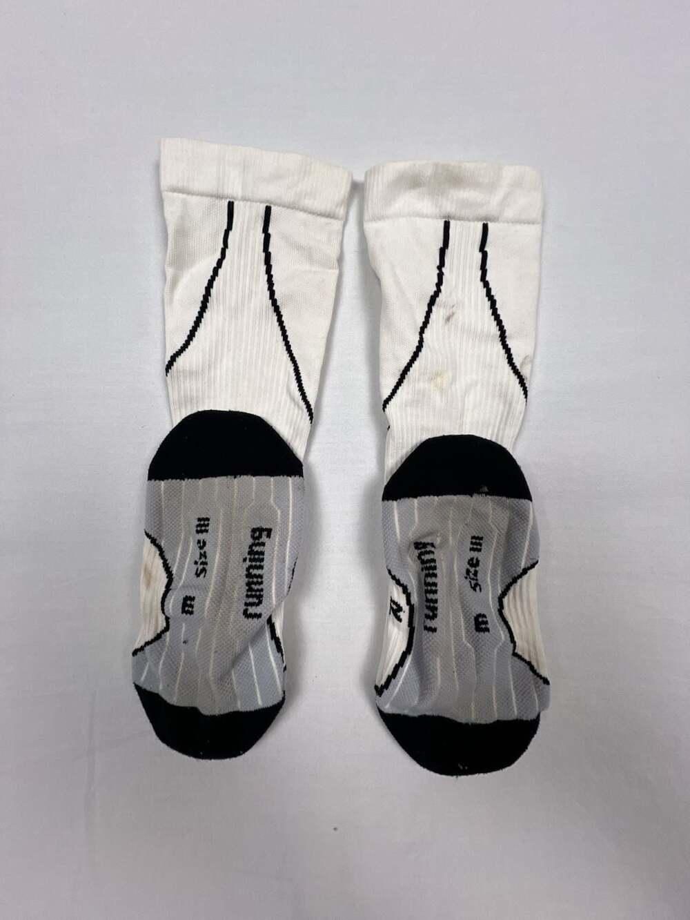 CEP Running Compression Socks White Black Size III Medium